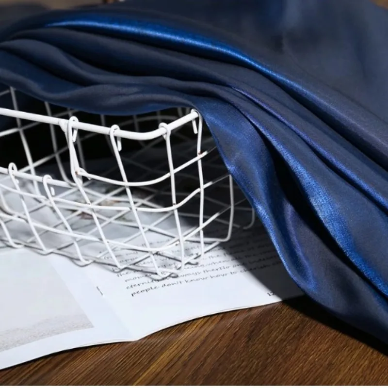 Variant: 26 Royal Blue