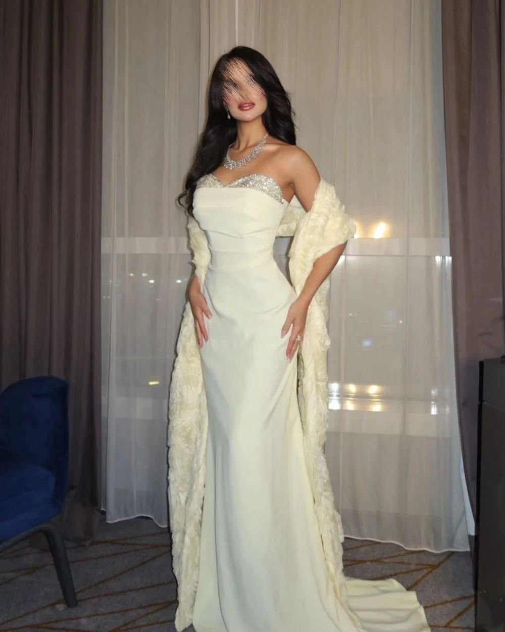 

Customized Ivory Luxurious Intricate Jersey Flower Beading Shawl Sequined Mermaid Strapless Long Dresses Evening Dresses Retro