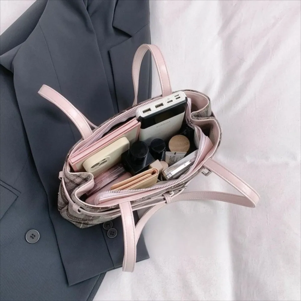 

Fashion Handbag Boho Shoulder Bag Plaid Bell Pendant Tote Bag Lightweight Underarm Bag Women