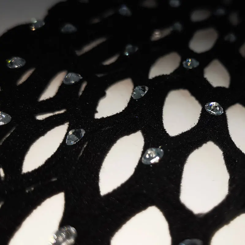 

Женское горячее блестящее нижнее белье в сеточку с длинными рукавами