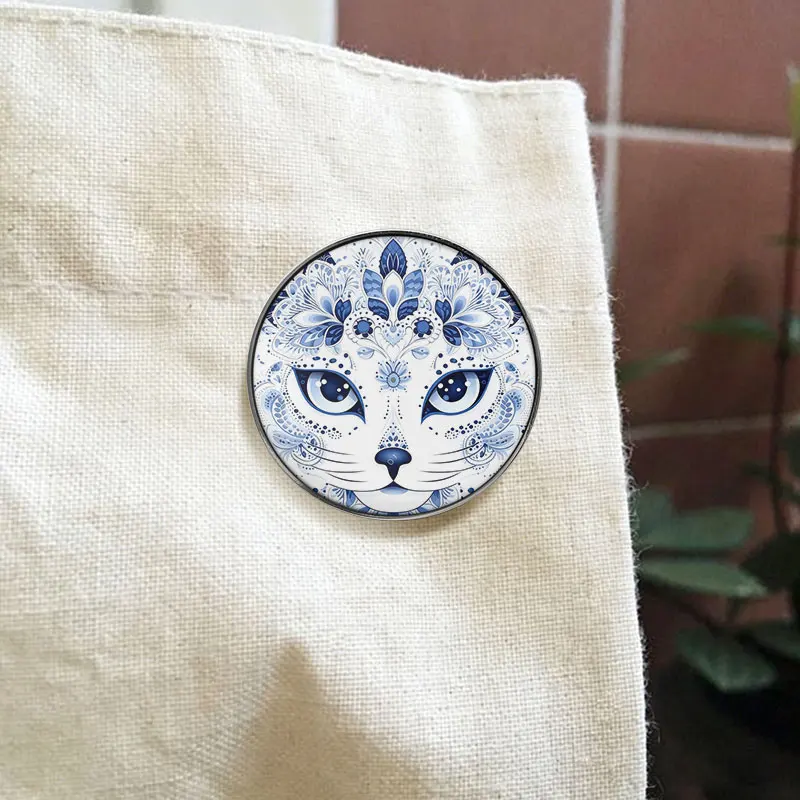 Mandala Floral Cat Face UV Printing Badge Blue-and-White Porcelain Style Ethnic Pattern Brooch For Clothing Accessoy