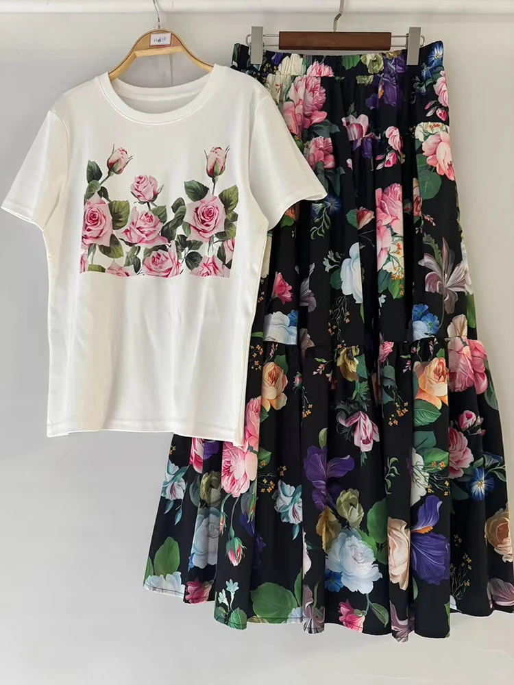 Conjunto de dos piezas de camiseta de punto de manga corta con estampado retro para mujer de verano 2025, falda holgada estampada de cintura alta, conjunto de moda