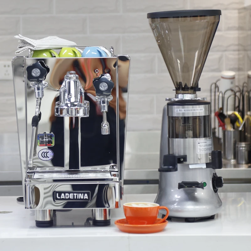 High Quality Programmable Electric Semi-Automatic Espresso Coffee Machine Inner Water Softener Commercial Use 9 Bars Pressure