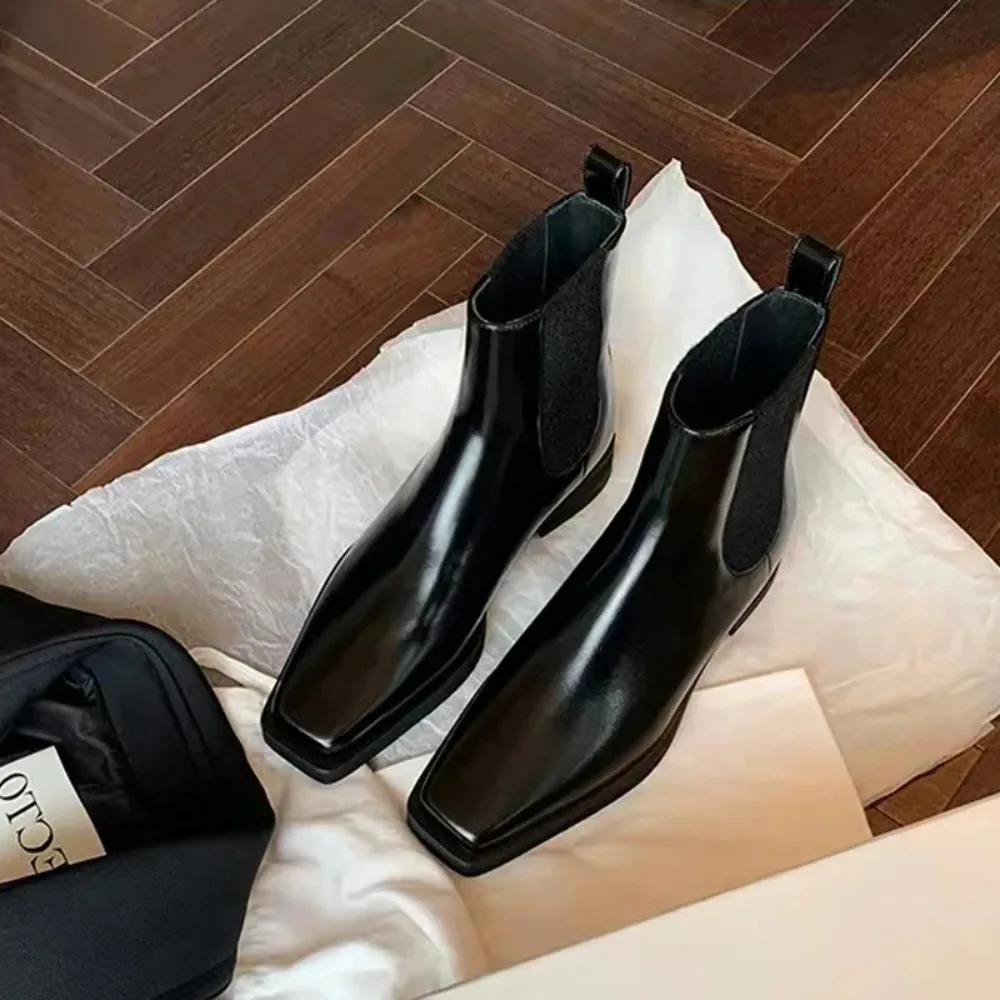 

Elegant Women's Head Thick Heel Ankle Boots Fashion Ankle Chelsea Boots 2022 Fashion Boots Outdoor Women's Boots Trend