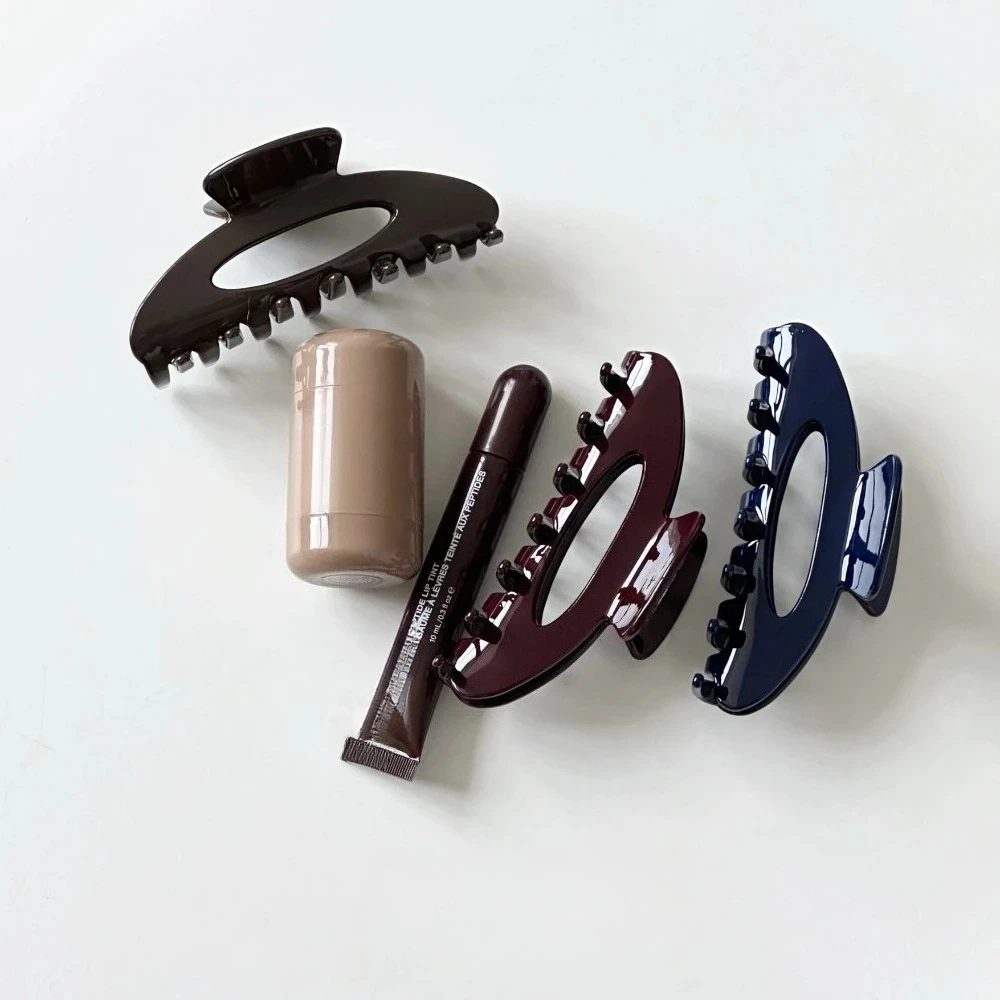 2026 New French Simple Hair Claw Clips All Day Hold Large Size Acetate Hollow Oval Daily Hair Clip for Women Hair Accessories