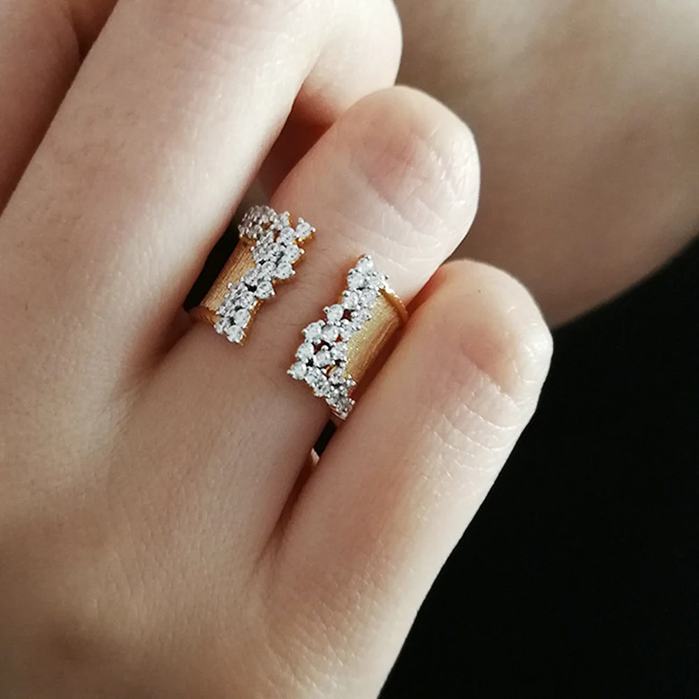 Huitan Trendy Luxury Gold Color Cubic Zirconia Ring dla kobiet Nowoczesny szeroki pierścionek na palec OL Style Biżuteria damska Drop Shipping — zdjęcie 6