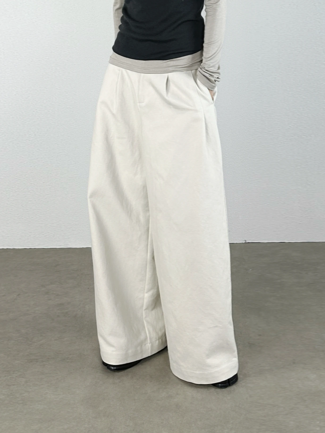 

Ретро-брюки свободного кроя с широкими штанинами, повседневные брюки в западном стиле, ранняя осень 2025, женские удобные хлопковые брюки для отдыха Yuxi UXI