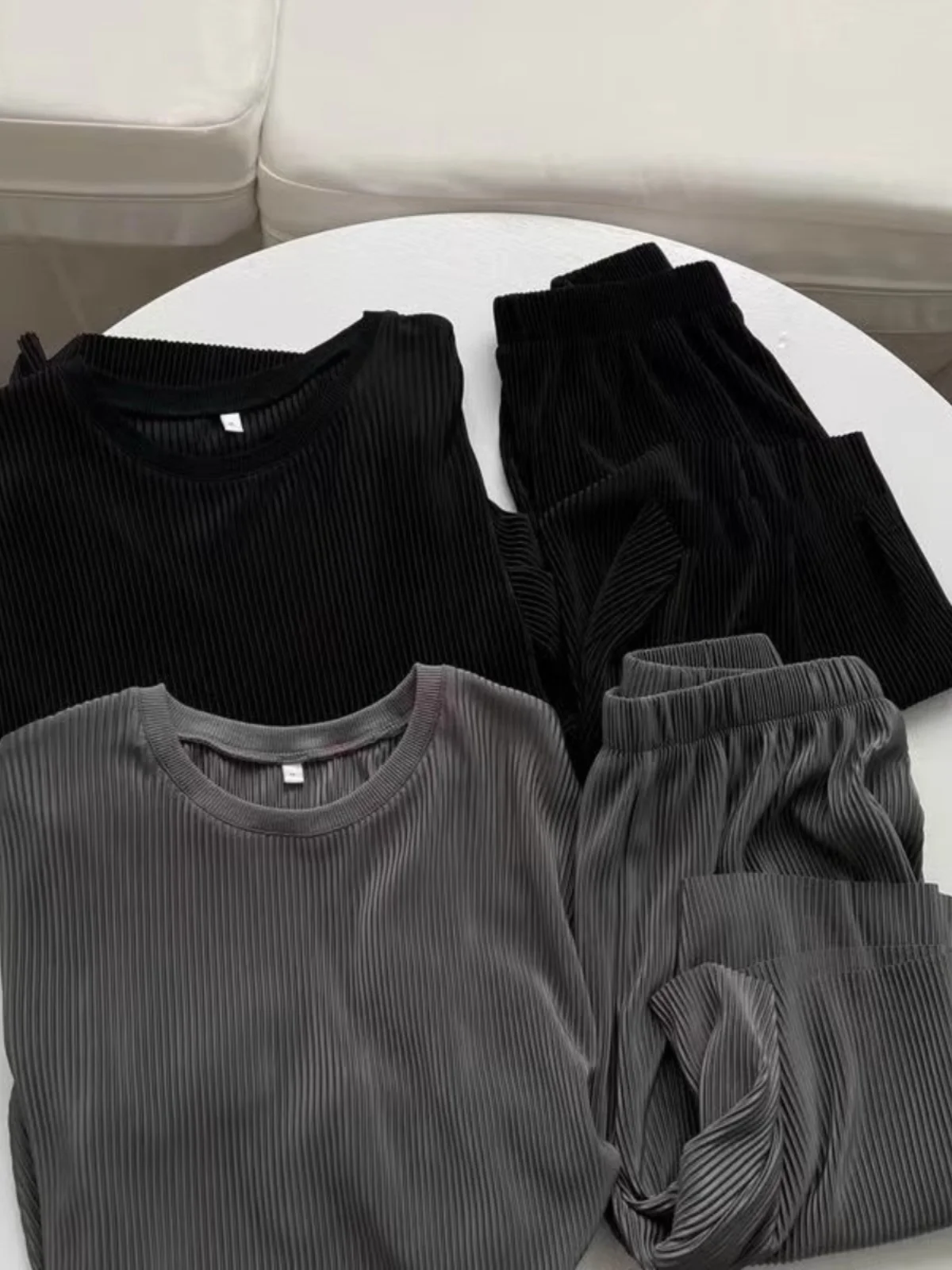 

Спортивный комплект из ледяного шелка большого размера 300, мужская летняя тонкая свободная повседневная футболка orts Sve, комплект из двух предметов, длинные брюки для подростков