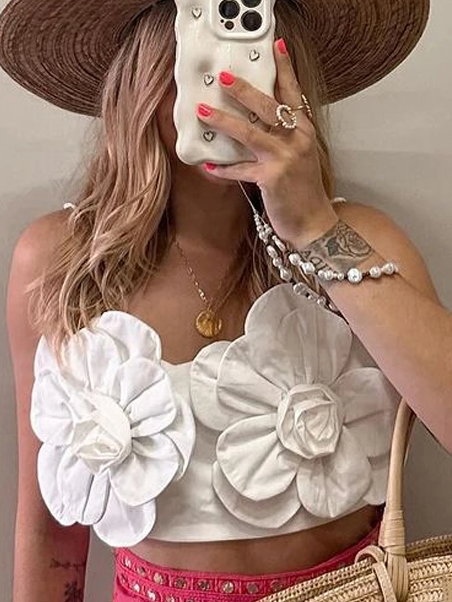 Women's Summer Fitted Camisoles Sleeveless Open Back Low Cut Fashion Creativity 3D Flower Crop Tops 2024 New Vacation Streetwear