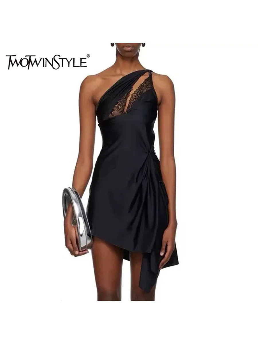 

TWOTWINSTYLE Solid Spliced Lace Slimming Dresses For Women Slanted Collar Sleeveless High Waist Temperment Mini Dress Female New