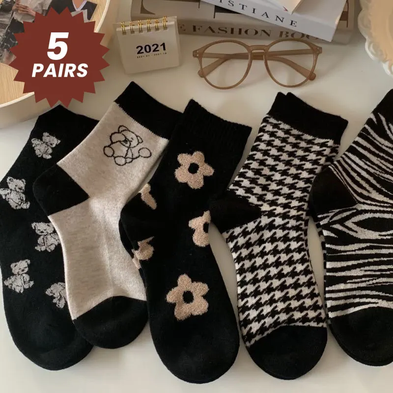 

5 Pairs Women Cute Little Bear Mid Calf Socks Fashionable And Versatile Floral Prints Breathable Soft Comfortable Casual Socks
