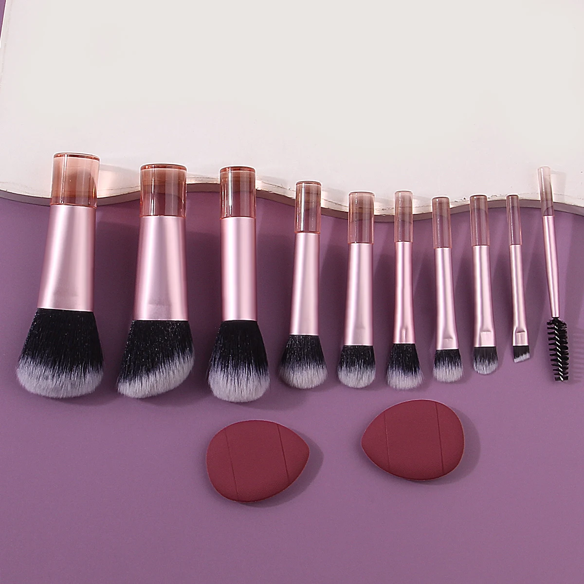 Juego de mini brochas de maquillaje multifuncionales portátiles, 10 Uds. + 2 uds., esponja de polvo para pulgar suave y no pegajosa, herramientas de belleza profesionales