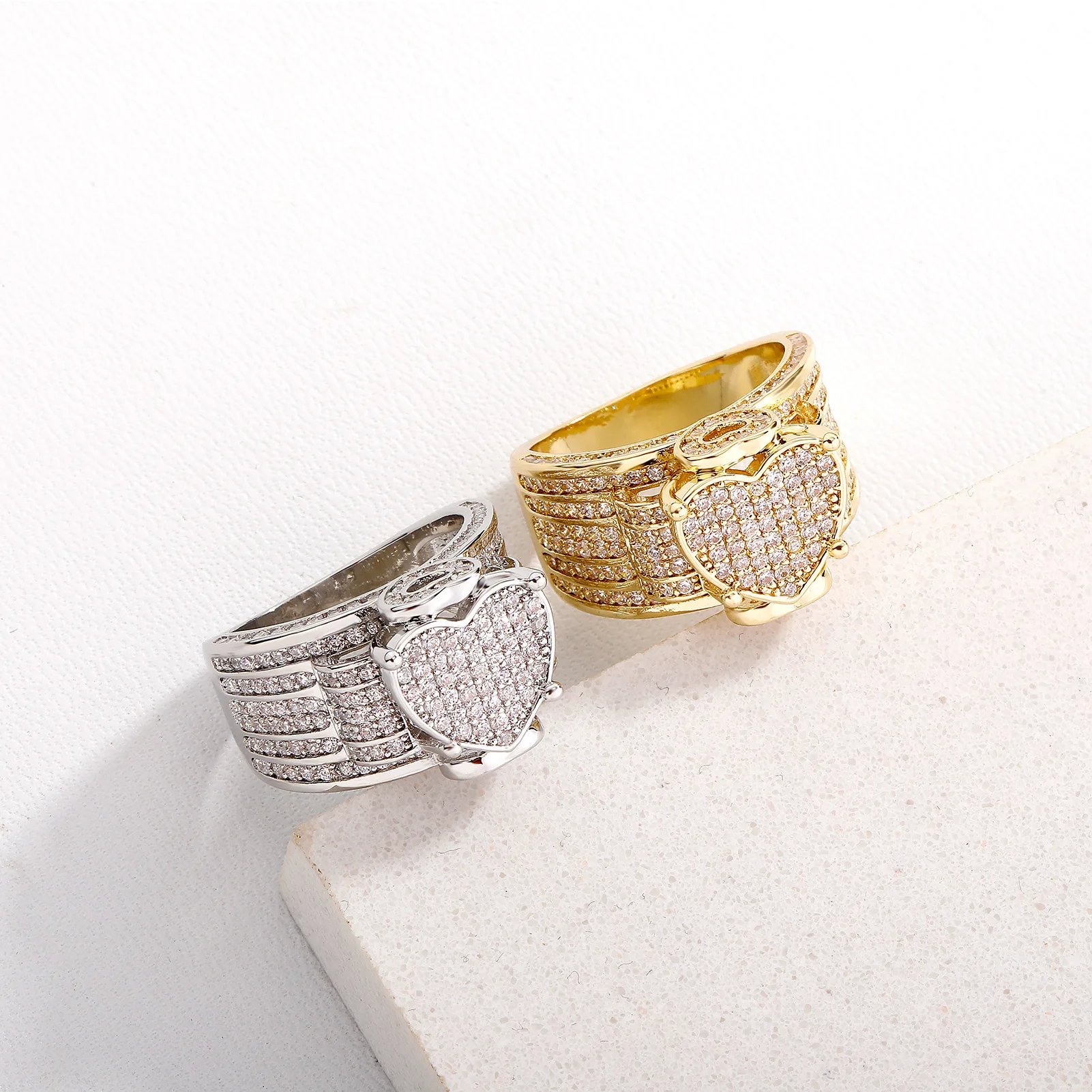 Luxury Heart Ring Full CZ Stone Hip Hop Jewelry Wide Band Cuban Style Ring Gold Silver Plated Fashion Accessories Wholesale