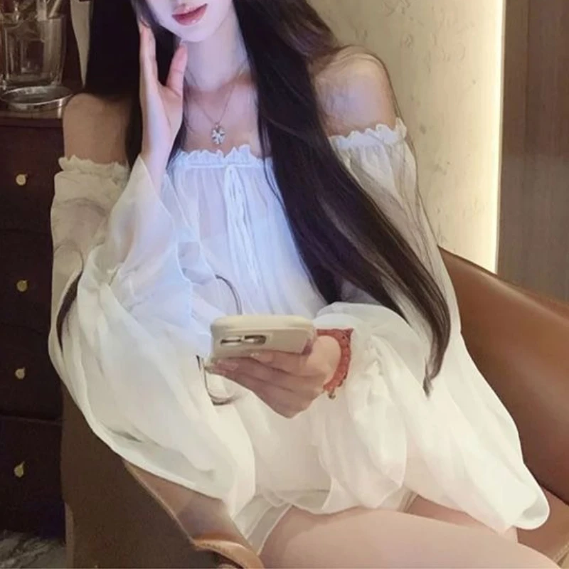 

Женская вечерние шифоновая блузка с открытыми плечами, осенняя белая элегантная свободная блузка во французском стиле, модные свободные топы в стиле Харадзюку, новинка 2023 года