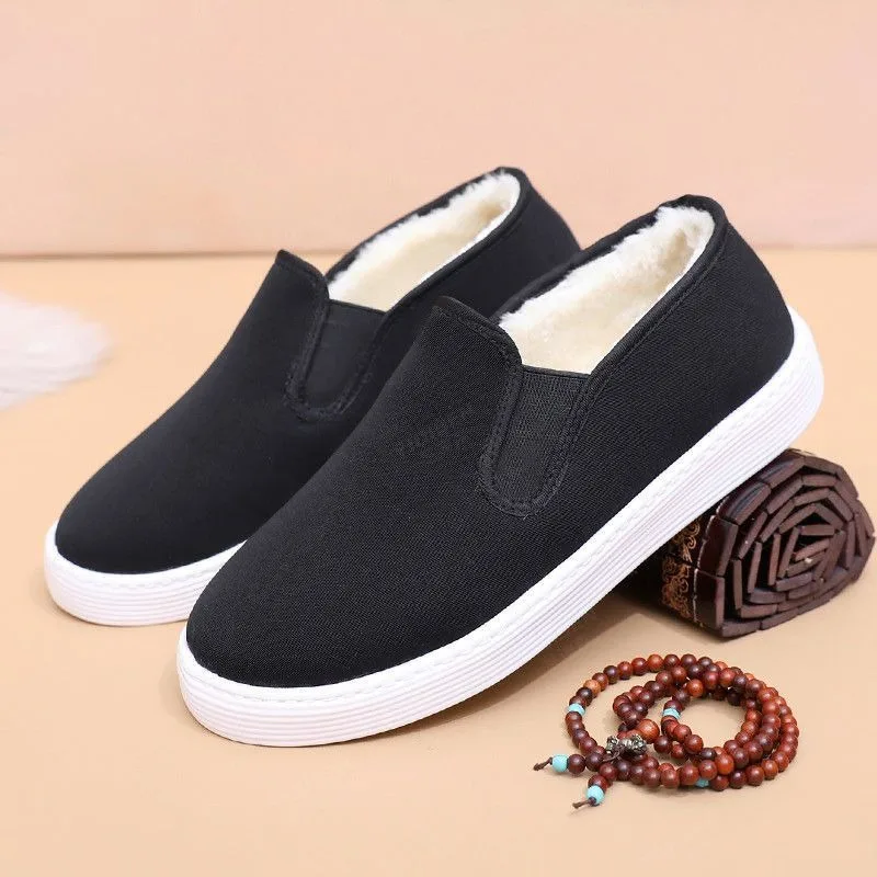 Men Winter Fleece‑lined Slip‑on Cloth Shoes Warm Plush Inner Soft Sole Old‑Beijing Casual Walking Flats