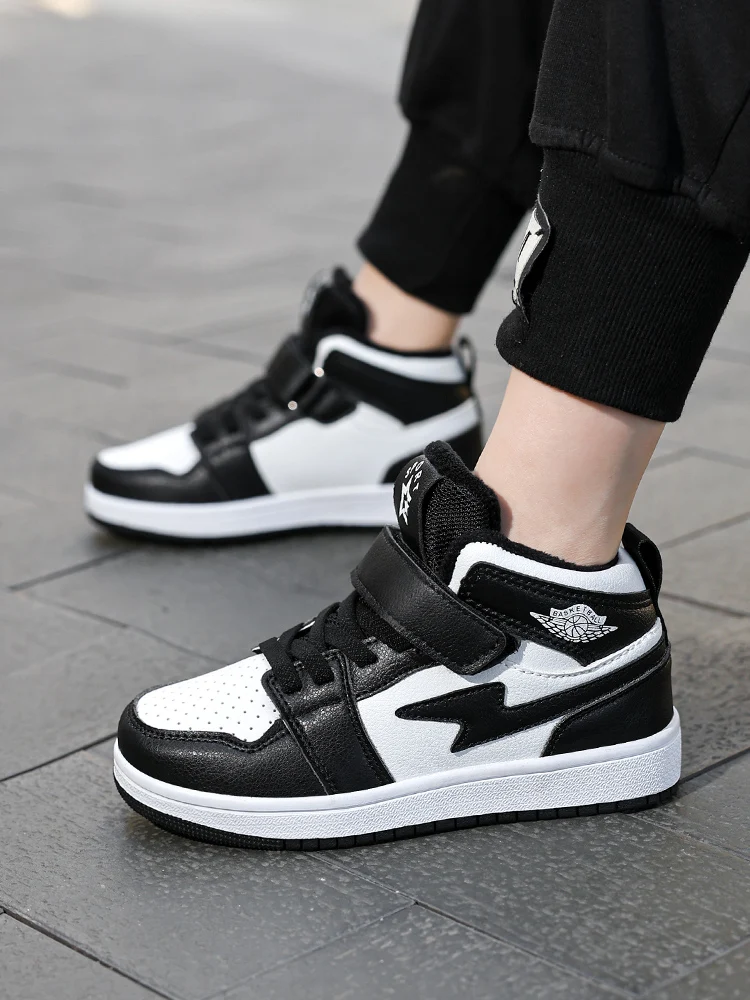 Boys and Girls Sports Sneakers Students Non-slip Light Shoes Children Running Shoes Classic Leather Casual Shoes Size 31-40