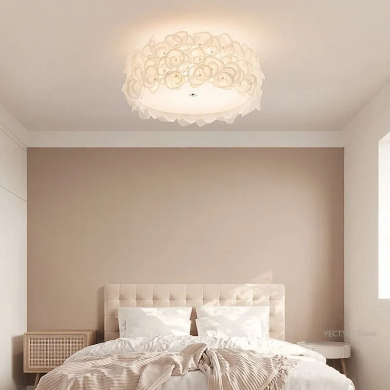 Bedroom ceiling light, creamy French style master bedroom light, high-end petal light