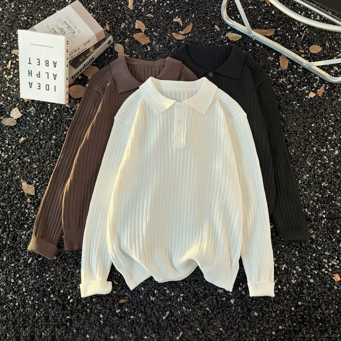 M09 white