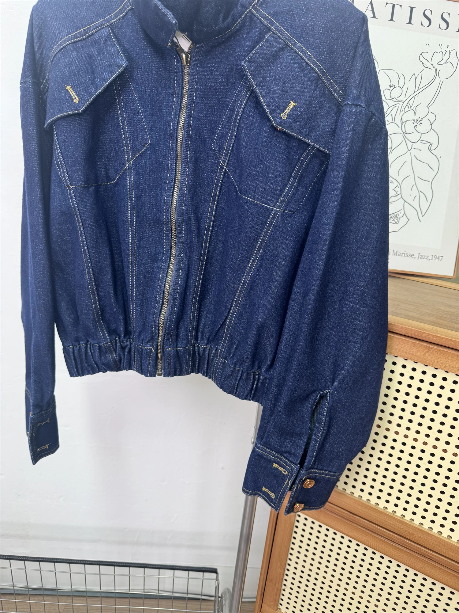 Spring 2026 New Women's Casual Style Short Length Zipper Closure Pilot Jacket Outerwear Denim Material Simple Versatile Design