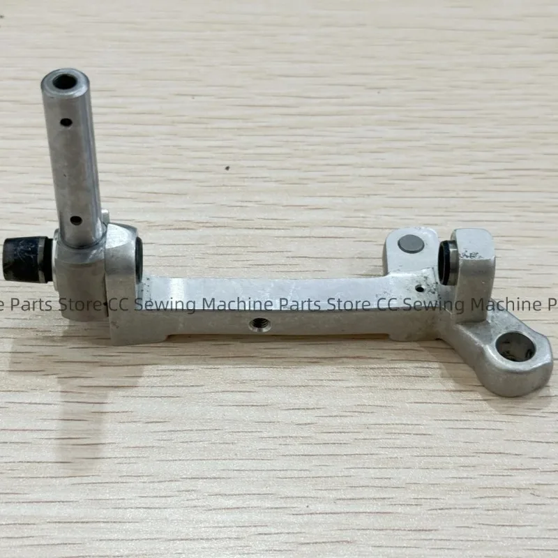 

Brother 7220B needle holder SA7391001 industrial sewing machine spare parts