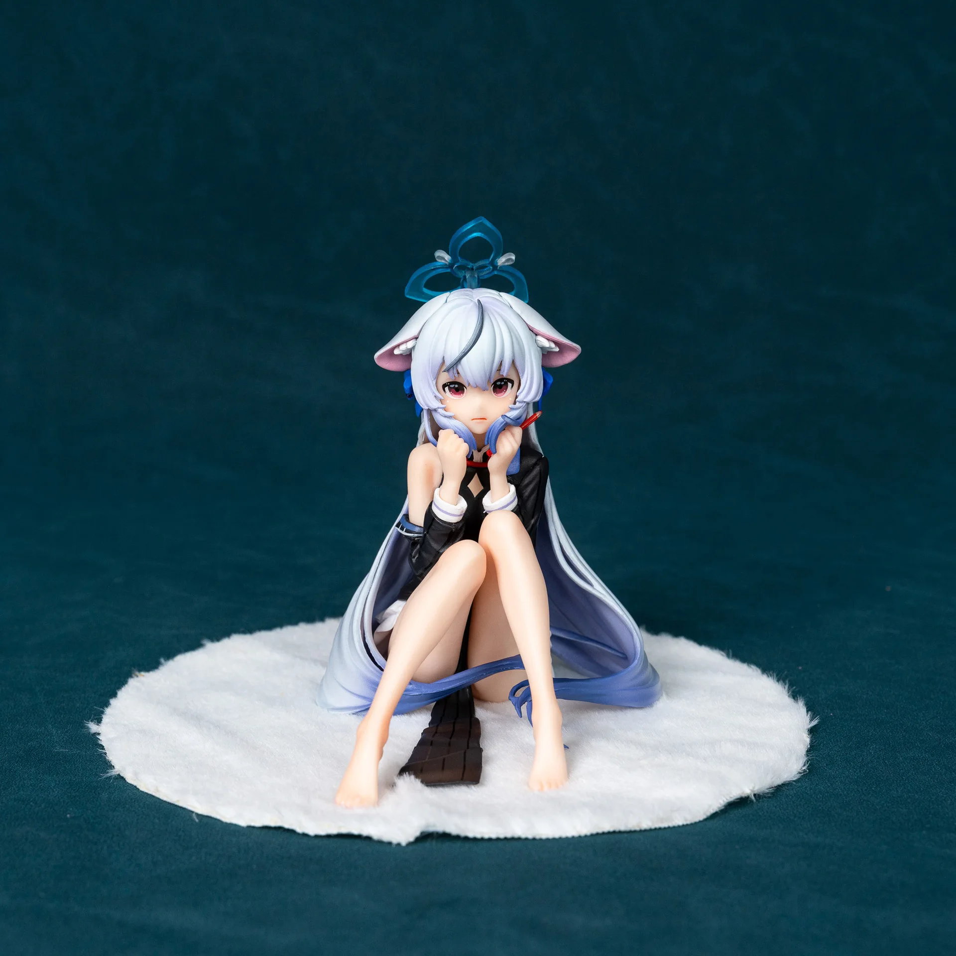 Azur Lane Anime Figure Haruhara Kona Garage Kit Kawaii Beautiful Girl Sitting posture Anime  Haruhara Konae Desktop Ornament