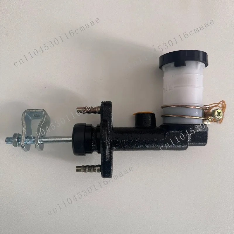 8-94434-710-0 8-94434-710-1 Suitable for Pickup Truck Clutch Master Pump