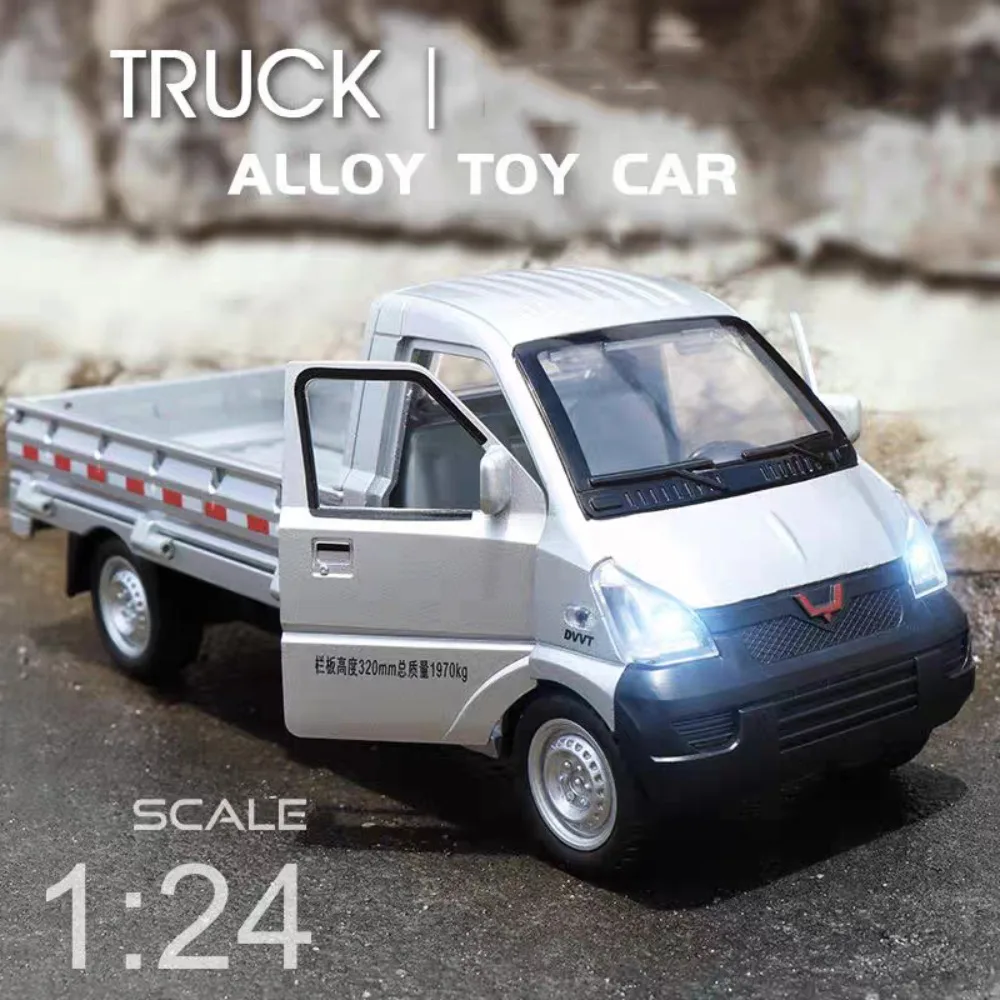 1/24 Liuzhou Wuling Car Model Toy Alloy Diecast Truck Metal Body Sound Light Pull Back Doors Can Opened Vehicles for Kids Gifts