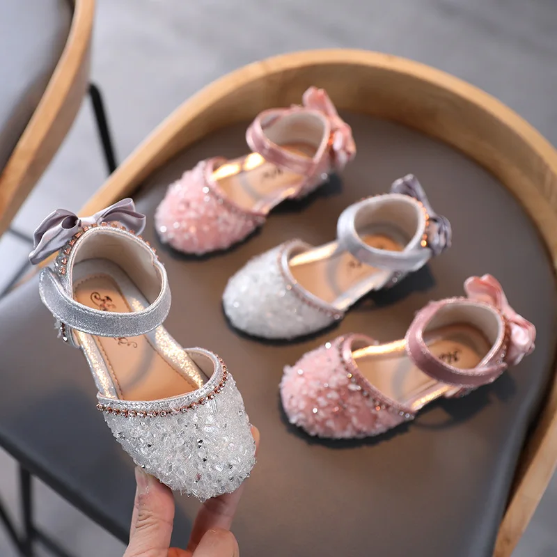 Sandali per bambini strass Bow Girls Princess Shoes Fashion Flats Dance Performance Shoes 2023 Summer Children With Flat Sandals