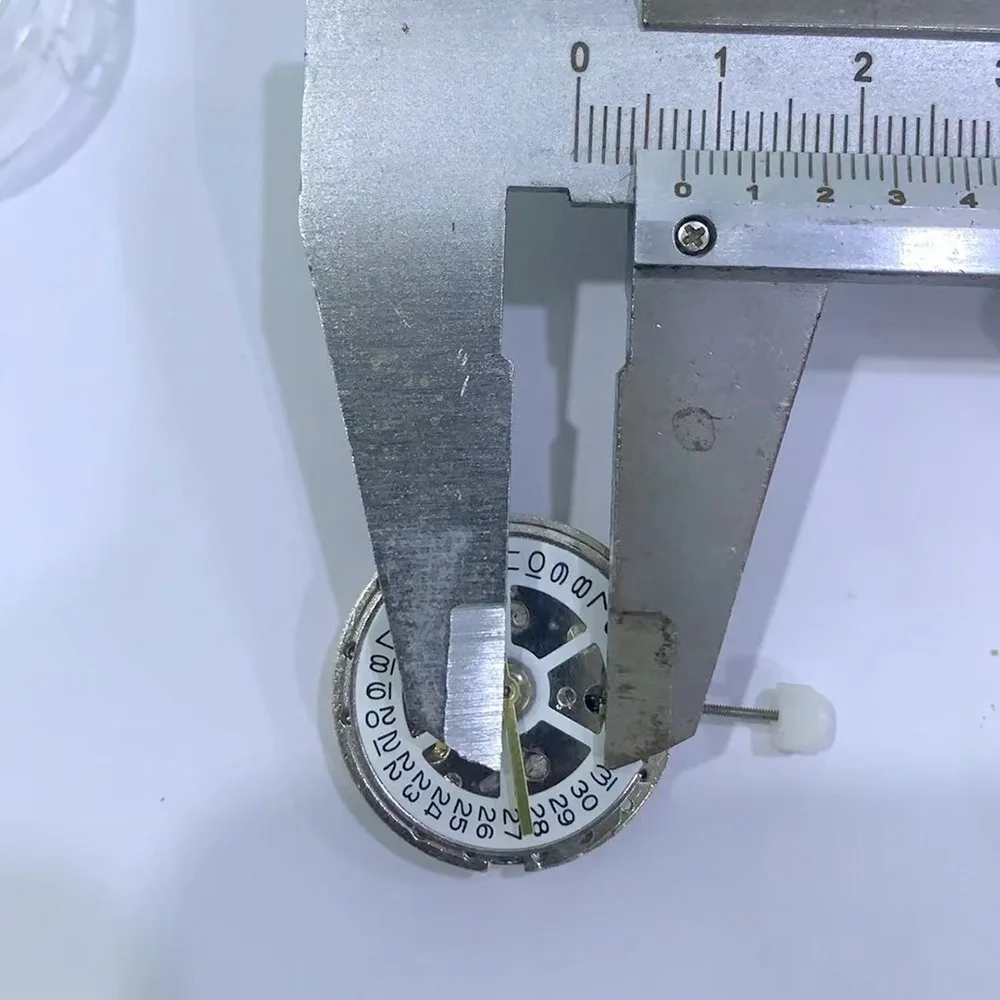 8205 8215 تقويم حركة الساعة لـ 2813 تقويم واحد 3 عقارب تاريخ عند حركة الساعة 3/6 حركة ميكانيكية أوتوماتيكية أ #5