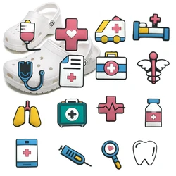 16-pack Mais Novo Sapato Médico Encantos Acessórios Bonito Seringa Estetoscópio PVC Tamanete Decoração Croc Pins Kids Gifts Wholesale Bulk