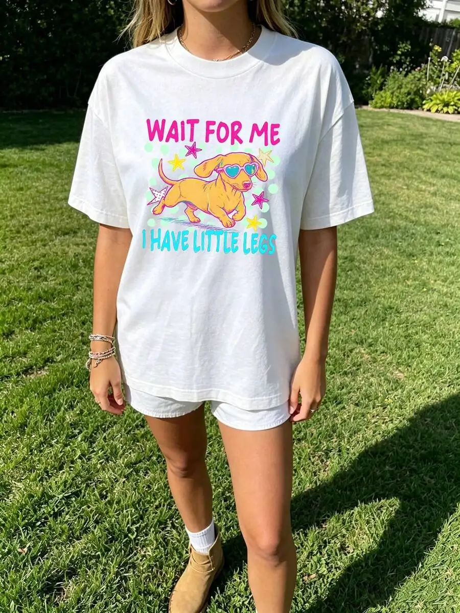 2026 Fashion New Preppy Funny Dachshund Weiner Dog Graphic Tee Cute Puppy Heart Sunglasses Star Print T-Shirt Women Summer Vacation Pet Lover Aesthetic Basic Top Tee