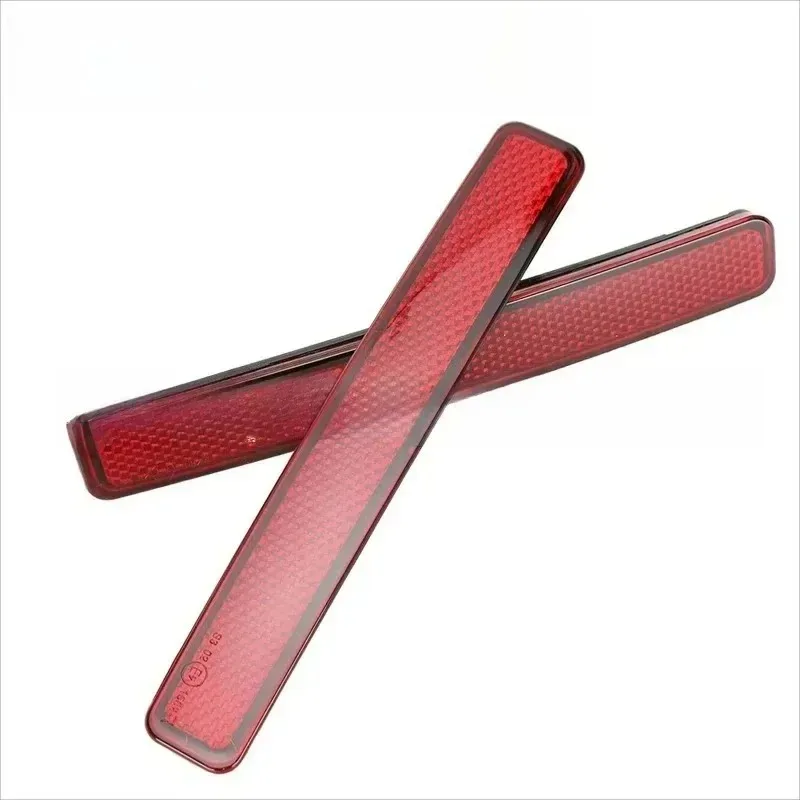 لزوج من الشرائط العاكسة T5، أرقام الأجزاء 7E0945105 و7E0945106 #1