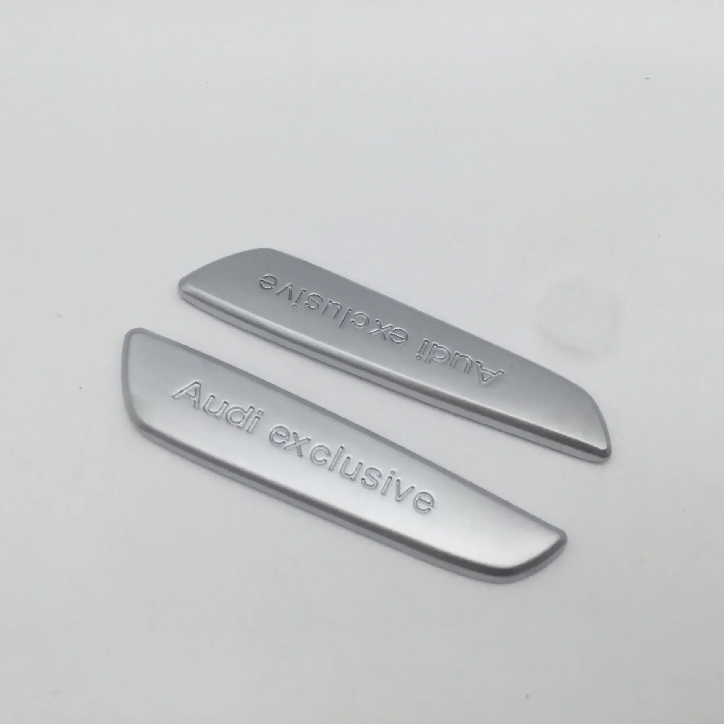 2pcs 3D metal forAdui exclusive Car Fender side Emblem Badge Decal rear tail bumper trunk Sticker styling Accessories