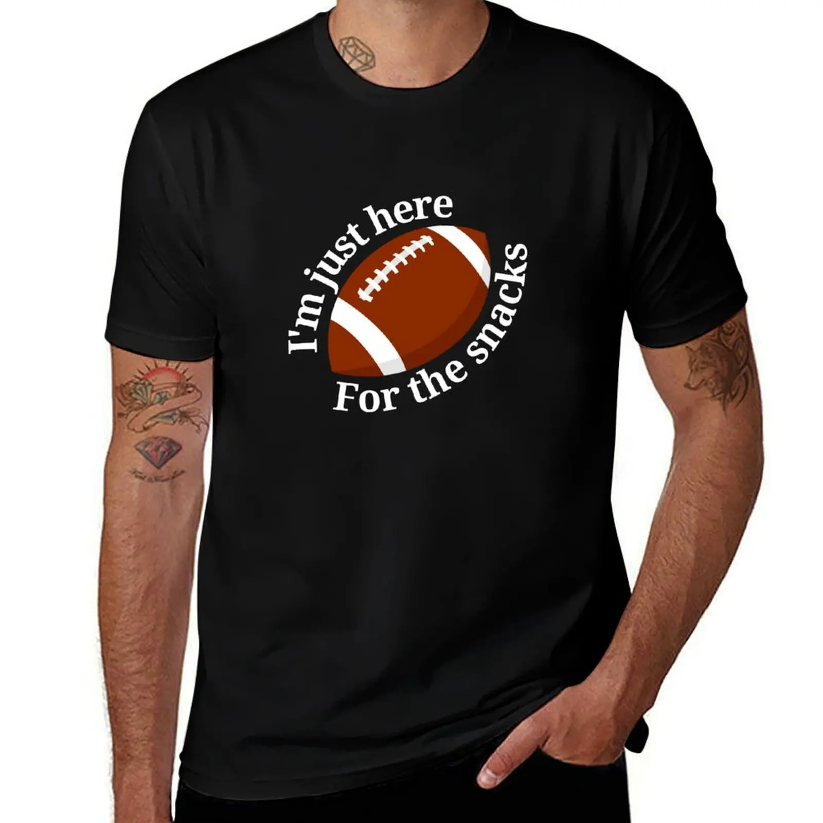 Camiseta Vintage Divertida con Estampado de Fútbol Americano de Fantasía, con la Frase 'I'm Just Here For The Snacks', Todo Sobre Comer y el Fútbol Americano de Fantasía