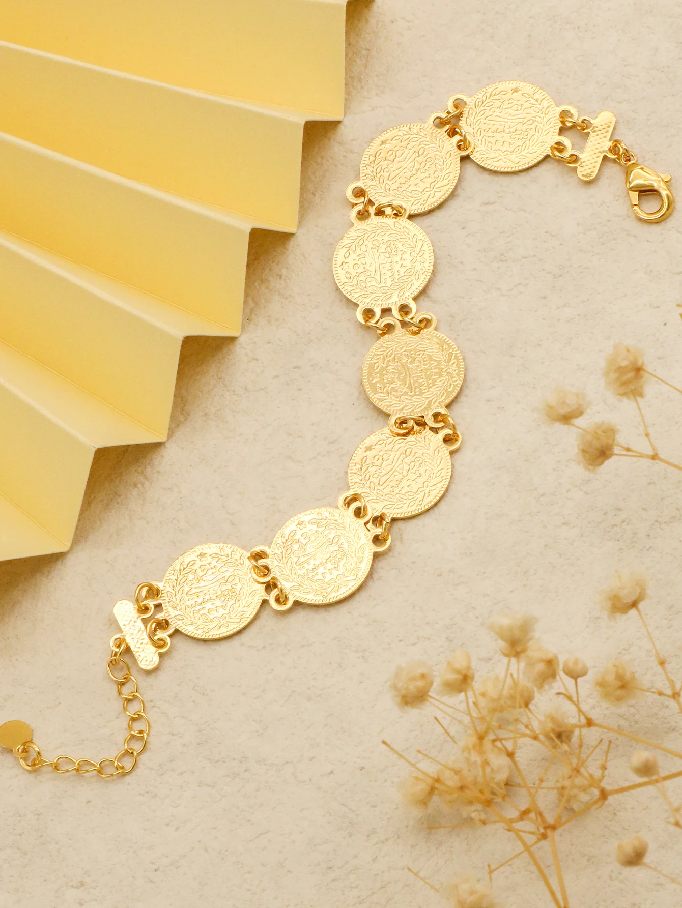 1 Piece Luxury Ancient Copper Material Coins Round Pendant Bracelet Jewellery Women joyeria acero inoxidables premium