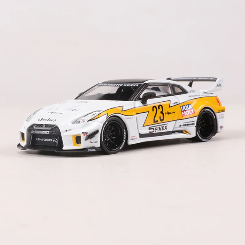 

CM MODEL 1:64 LB-Silhouette WORKS 35GT-RR Alloy Model Car