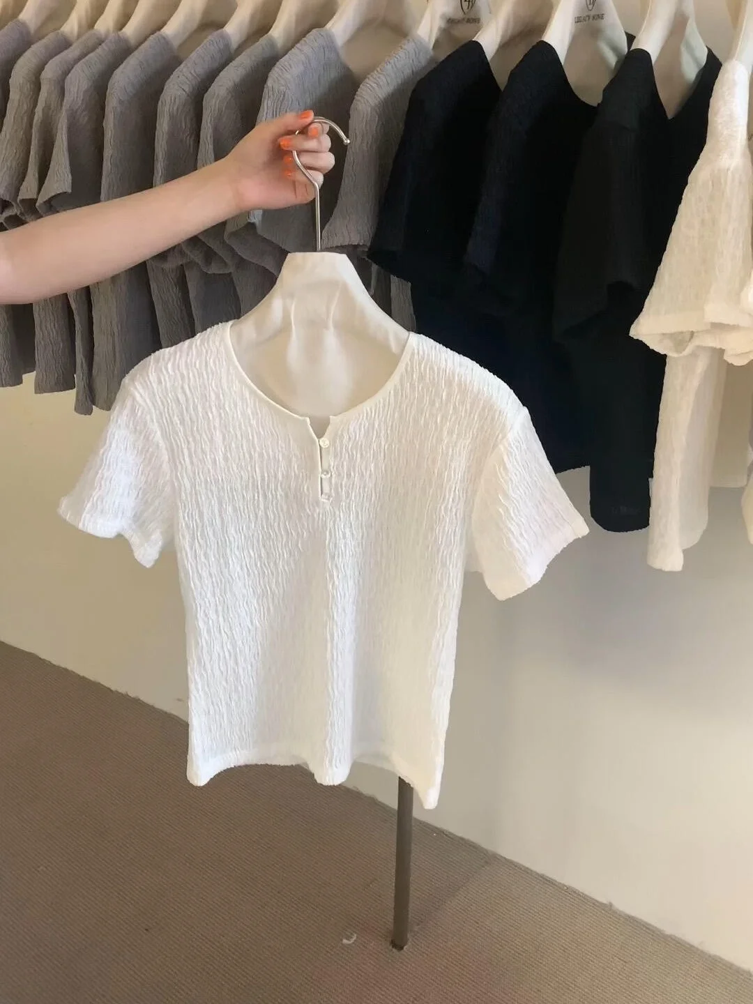 

Minimalist White Texture Short Sleeve T-Shirt Women's Summer Slim Fit Thin Design Elegant Top Korean Style Cotton Polyester B...