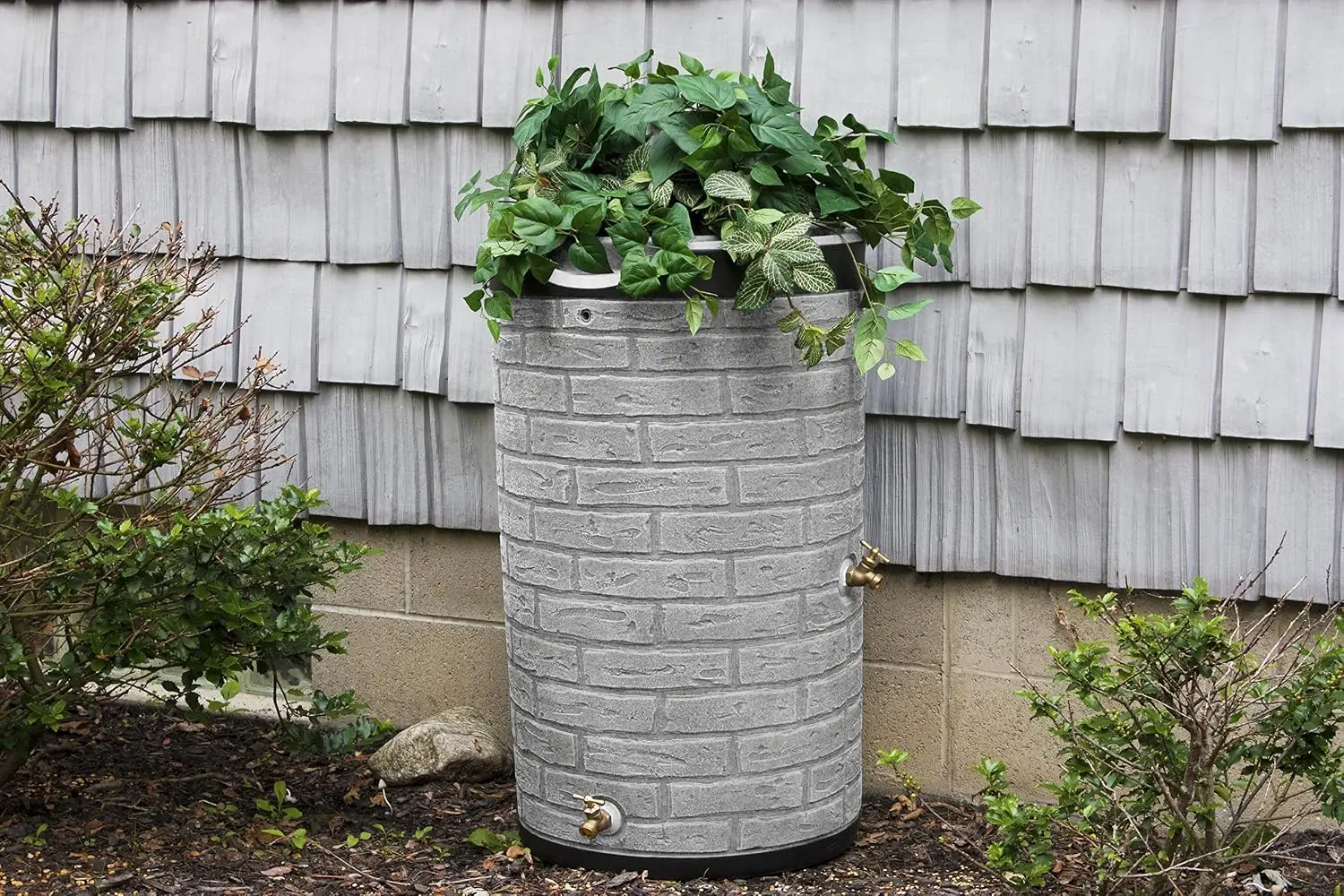 Light‑Granite 50 Gallon Rain‑Saver Rain Barrel with Darkened Decorative Ribs, Impressions Series Outdoor Rain‑Water Collection Storage Container for Garden Irrigation, Backyard & Patio Water Harvesting