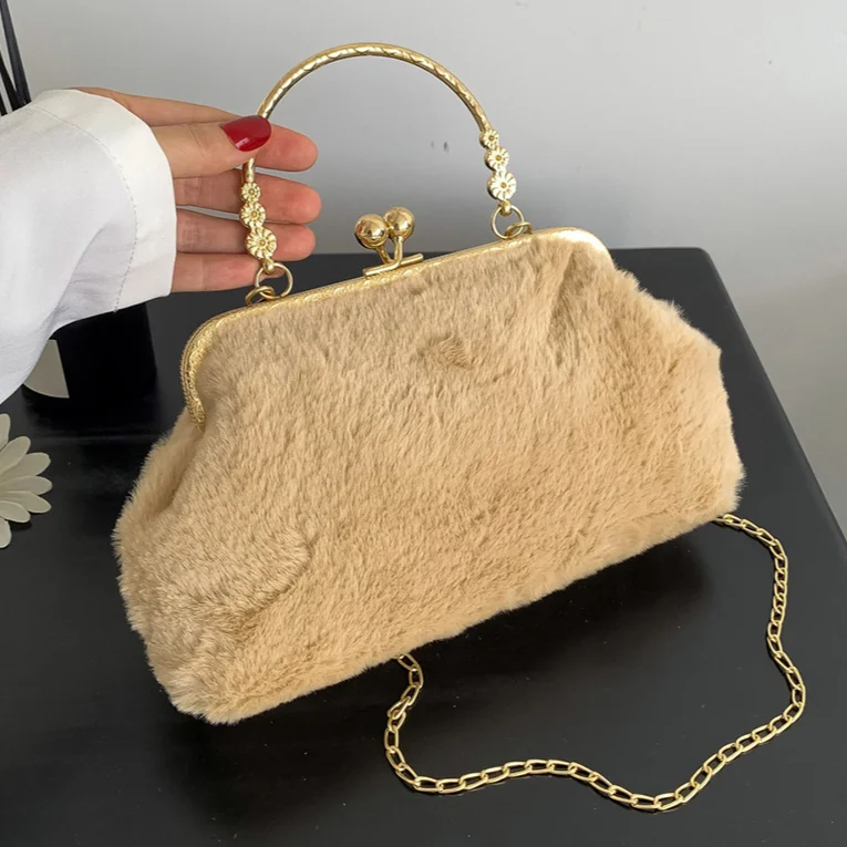 

Роскошные вечерние сумки на осень и зиму 2023, мягкие плюшевые обеденные сумки, новинка, сумка через плечо с металлической ручкой и цепью с застежкой, женская сумка с ручками