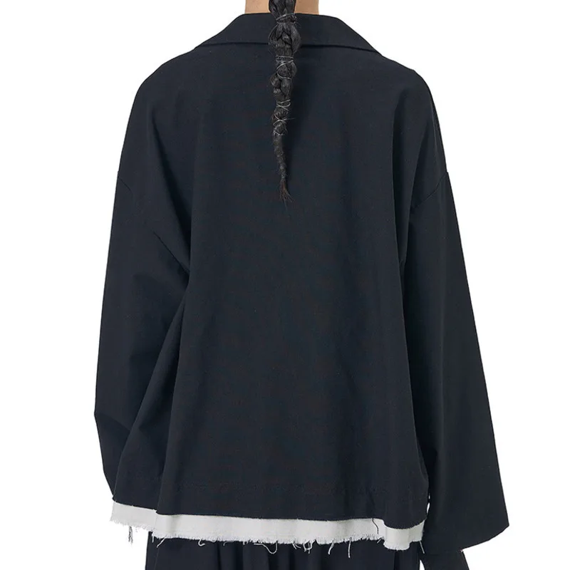 เสื้อเบลเซอร์ผู้หญิง HKSH รุ่นใหม่สำหรับฤดูใบไม้ผลิและฤดูใบไม้ร่วง ปกแบบนูน กระดุมแถวเดียว กระเป๋าแบบดิสเทรส ตัดสีทันสมัย สไตล์ลำลอง รุ่น HK13154