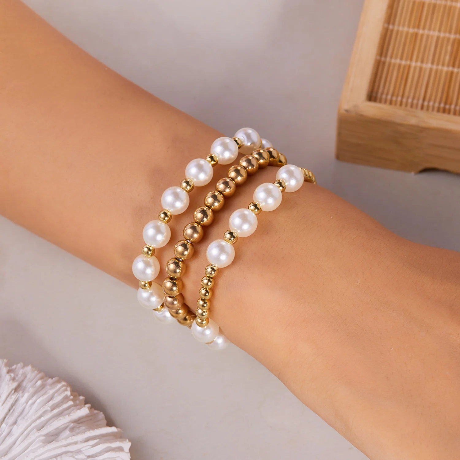 3 Pcs/Set Elegant Imitation Pearls Handmade Beaded Bracelets for Women VIntage Gold Color Beads Bracelet Wedding Jewelry Gifts image 2