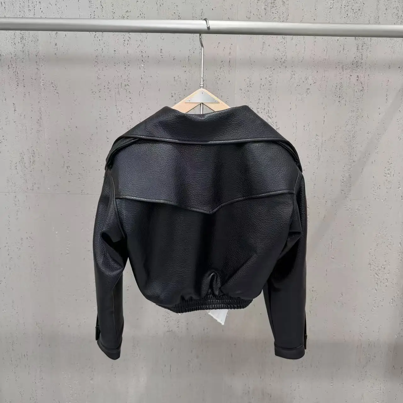 High Street Jackets Women's Autumn Asymmetrical Ruffle Edge Splicing PU Leather Jacket Fashionable Streetwear Jacket