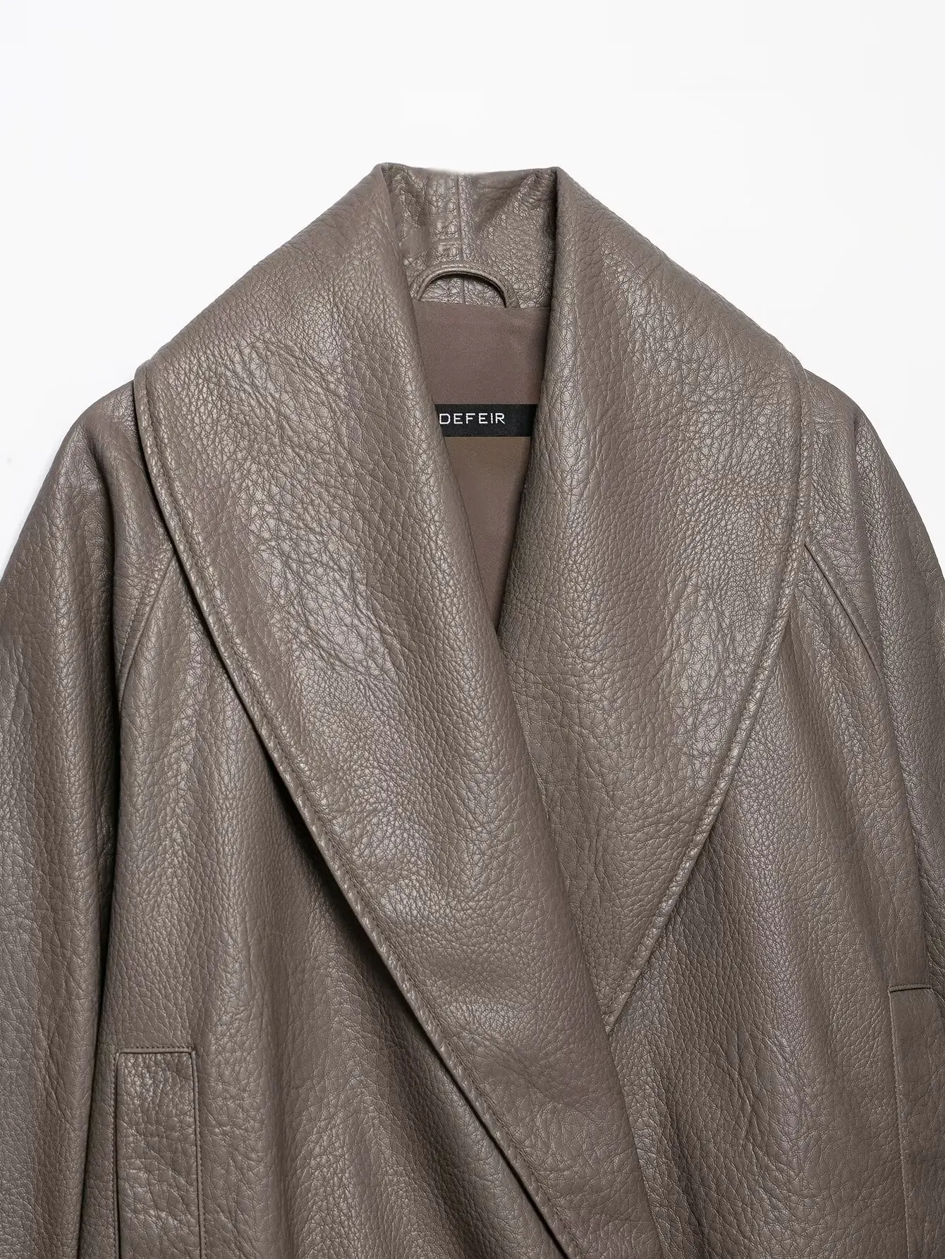 BSAY 2026 Herbst Minimalistische Vielseitige Kunstleder Damenjacke mit Schalkragen, Wickelfront, Geripptem Saum, Seitentaschen, Kurze Oberbekleidung – Detail 6