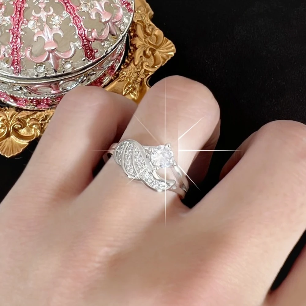 Classic Fashion Women Rings Metal Gold Color White Zircon Ring for Women Romantic Bride Girl Proposal Ring Wedding Jewelry Gift