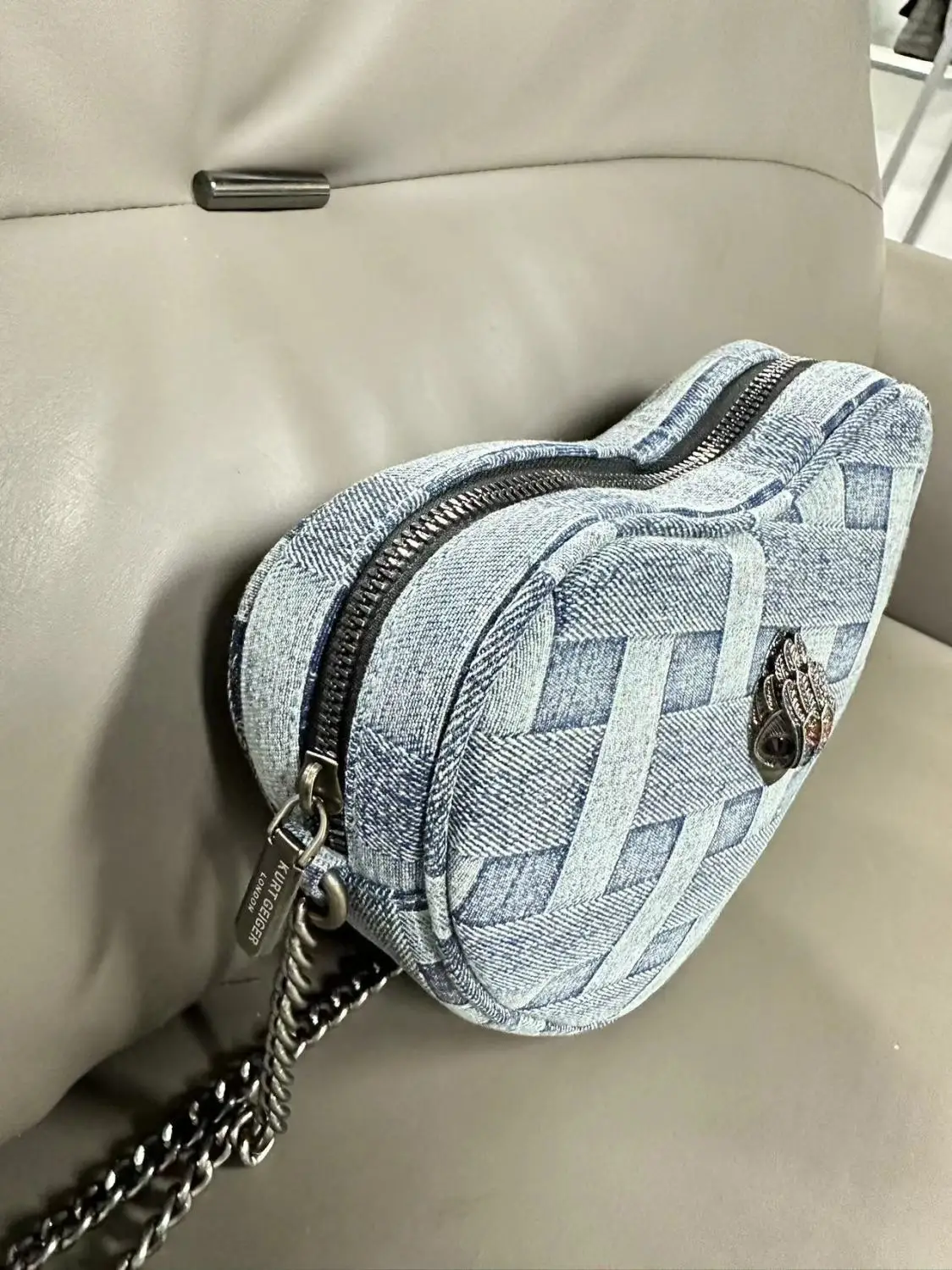 KURT GEIGER LONDON 2024 New diamond check wash denim bag fashion  Single shoulder crossbody chain classic retro