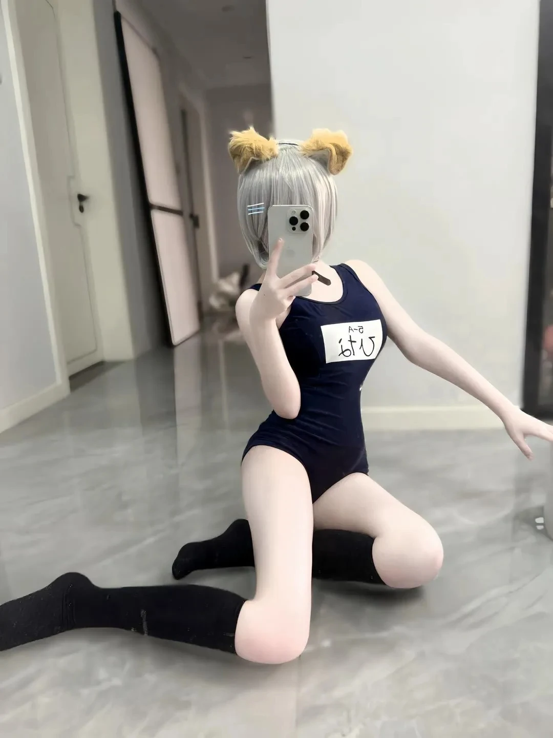 

2025 New Sle One-Piece Swimsuit for Women Thermal Spring Swimwear Gathered Slimming Skirt Design Conservative Student Suitable