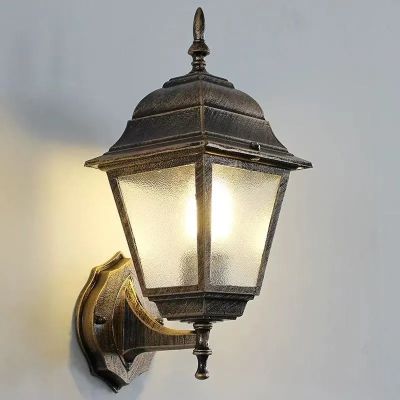 Style Classic Lantern Wall Light Emitting Diode Outdoor Aluminum Wall Light for Garden Villa Corridor Lighting