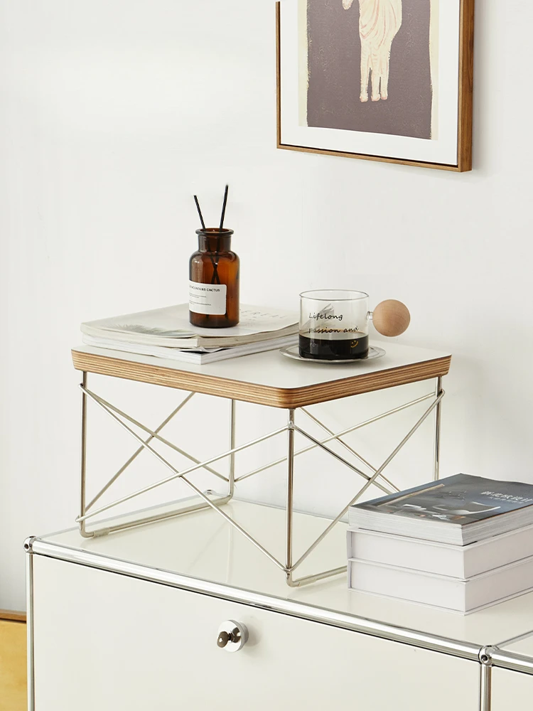 Small coffee table, stainless steel, antique edge table, simple bay window, small table, windowsill, balcony, tea table