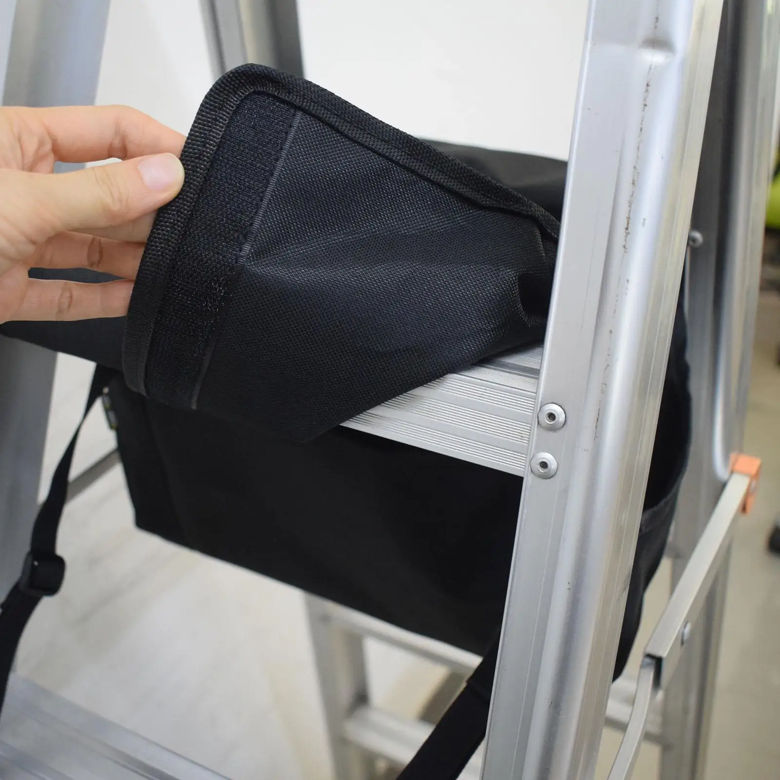 はしごツールバッグ、オックスフォード布広口はしごアクセサリーオーガナイザーキャリア用