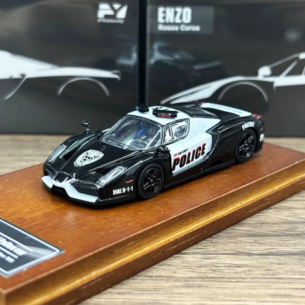 Findclassically 1:64 ENZO Need For Speed Rivals Police Model Samochodu z Odlewu
